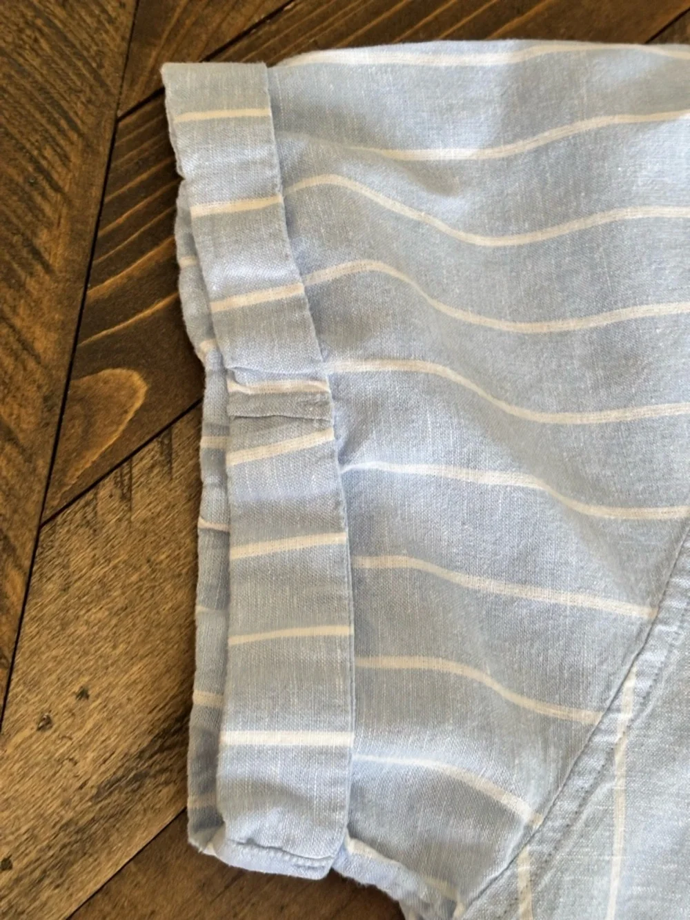 Eddie Bauer Light‎ Blue and White Striped Short Sleeve Top - Picture 6 of 6